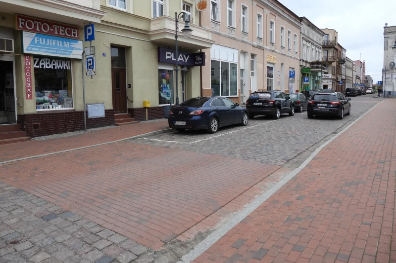 Na zdjęciu parking przy placu Wolności w Tucholi