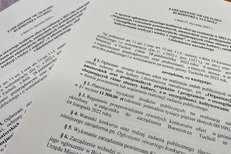 zdjęcie przedstawia informacje nt. rozstrzygnięcia konkursu ofert dla organizacji pozarządowych